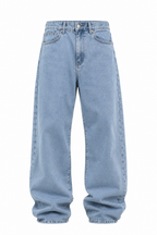 RELAXED WIDE—LEG JEANS