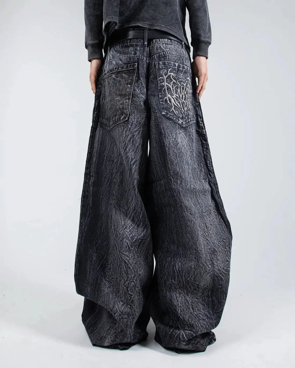 VENOM THREAD DENIM