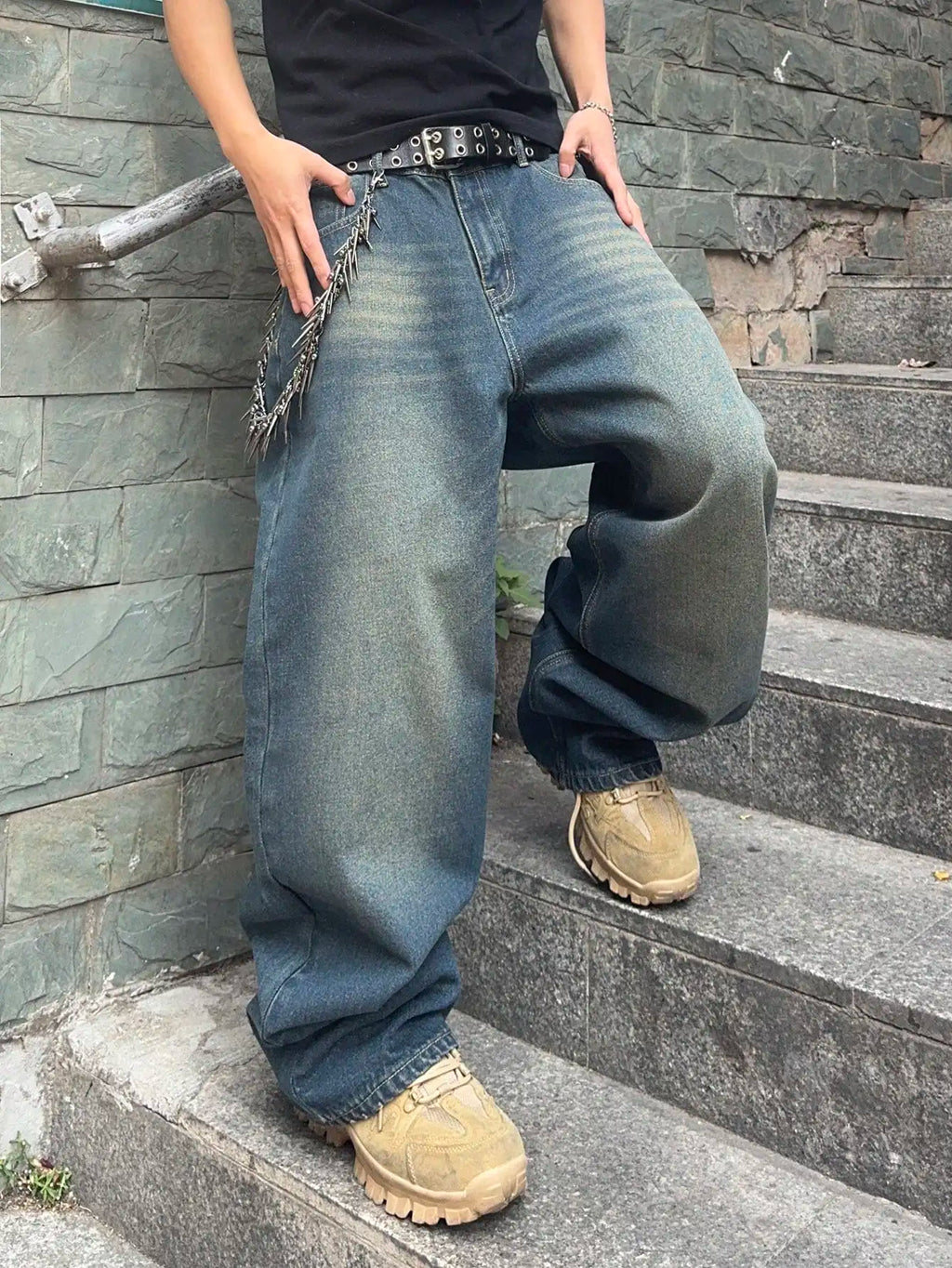 VINTAGE Y2K— BAGGY JEANS