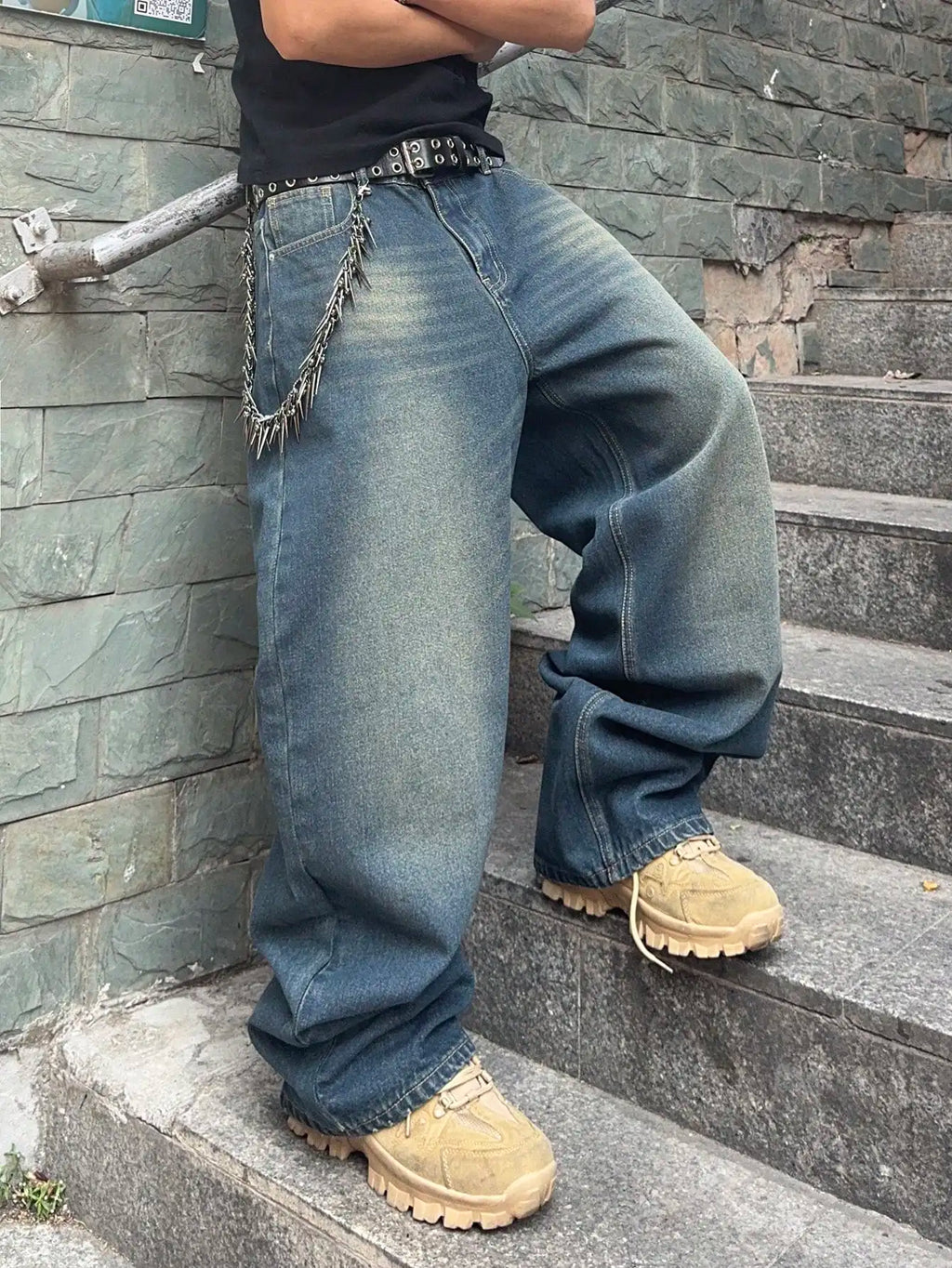 VINTAGE Y2K— BAGGY JEANS