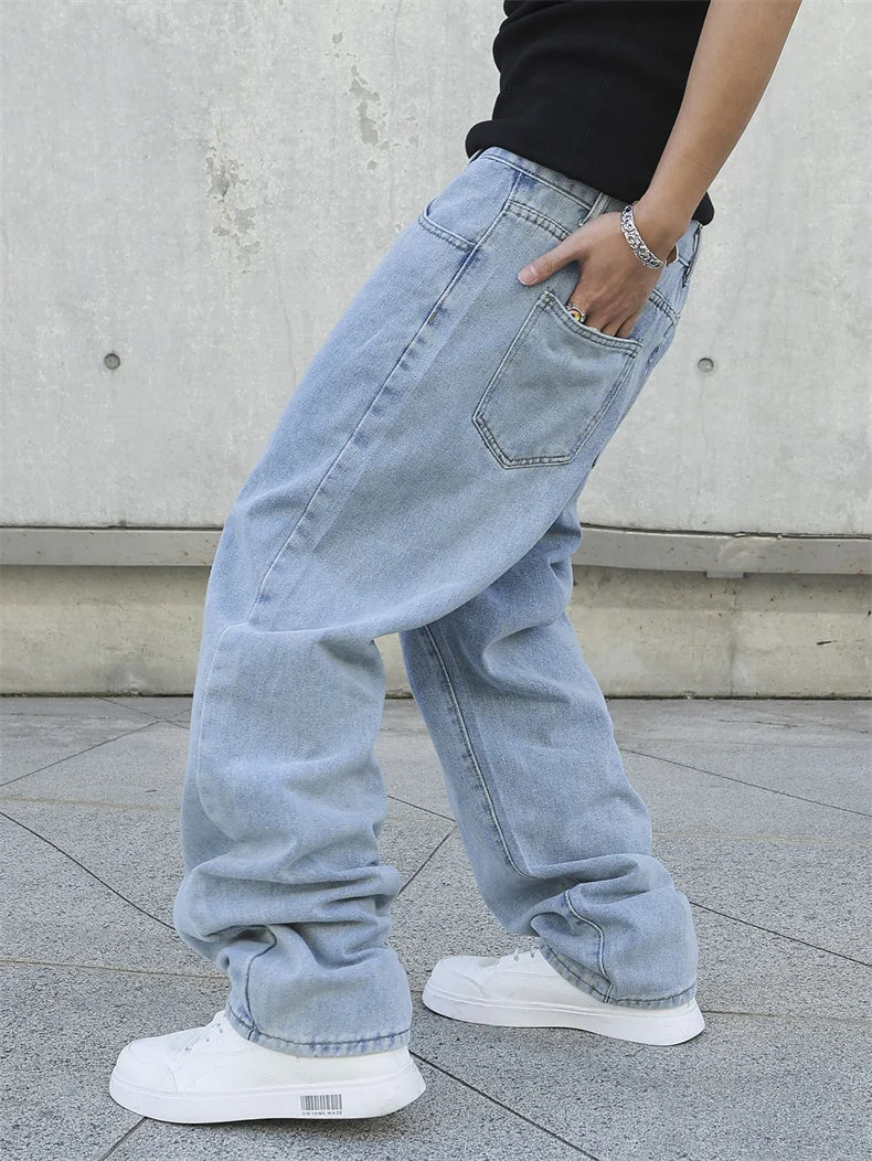 RELAXED WIDE—LEG JEANS
