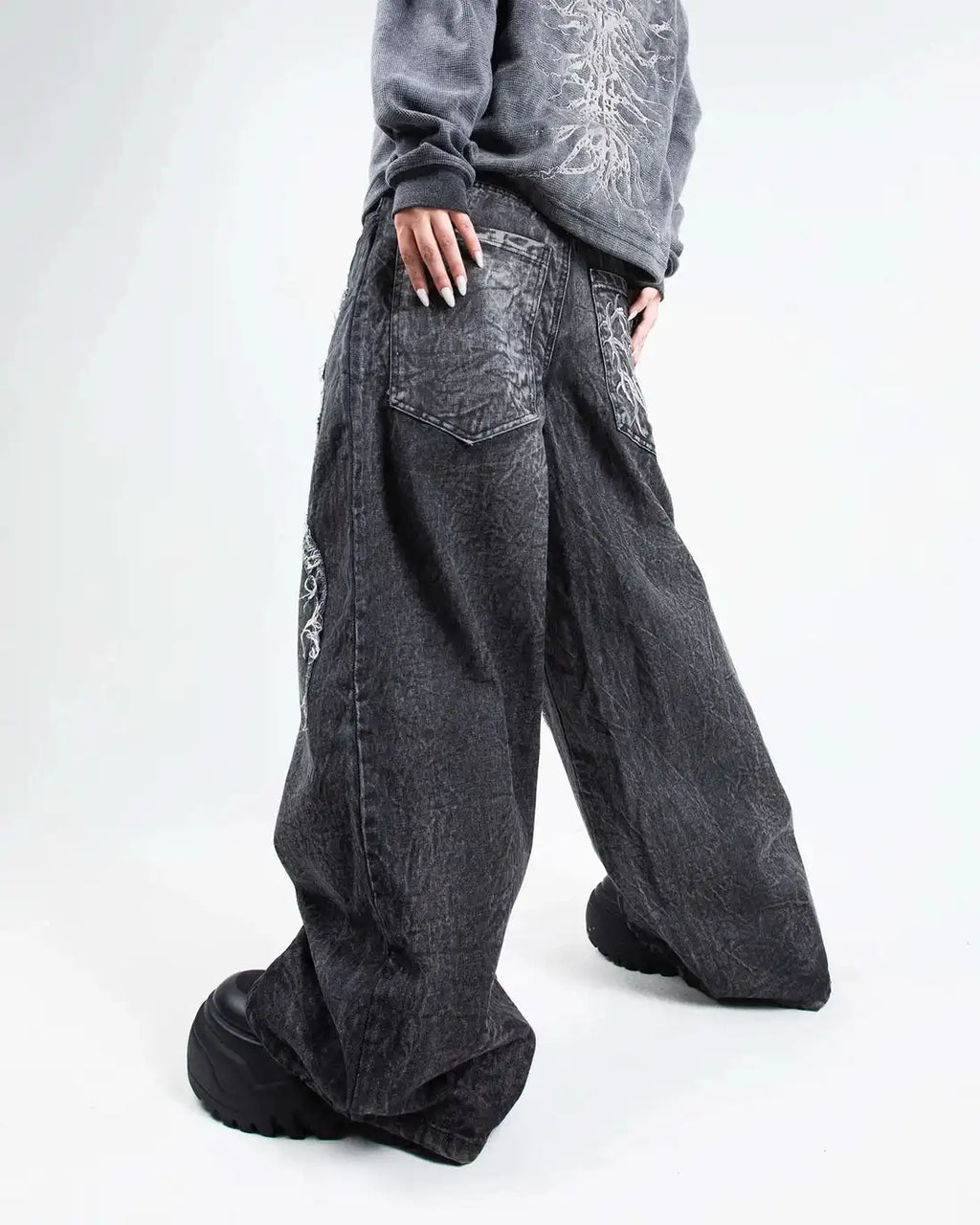 VENOM THREAD DENIM