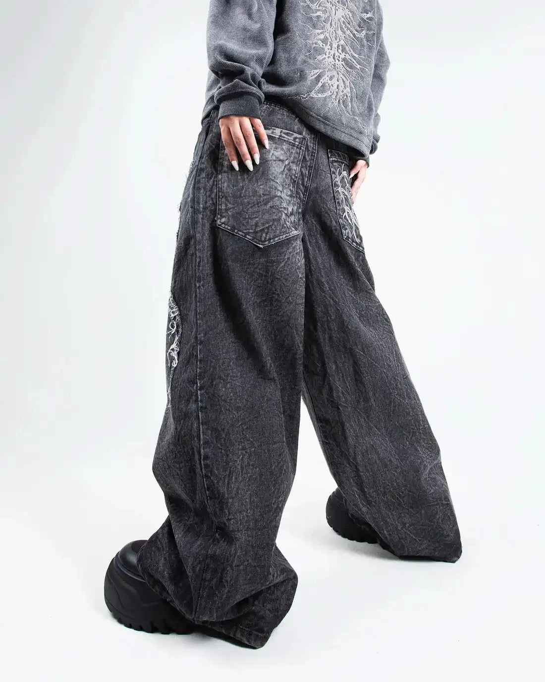 VENOM THREAD DENIM