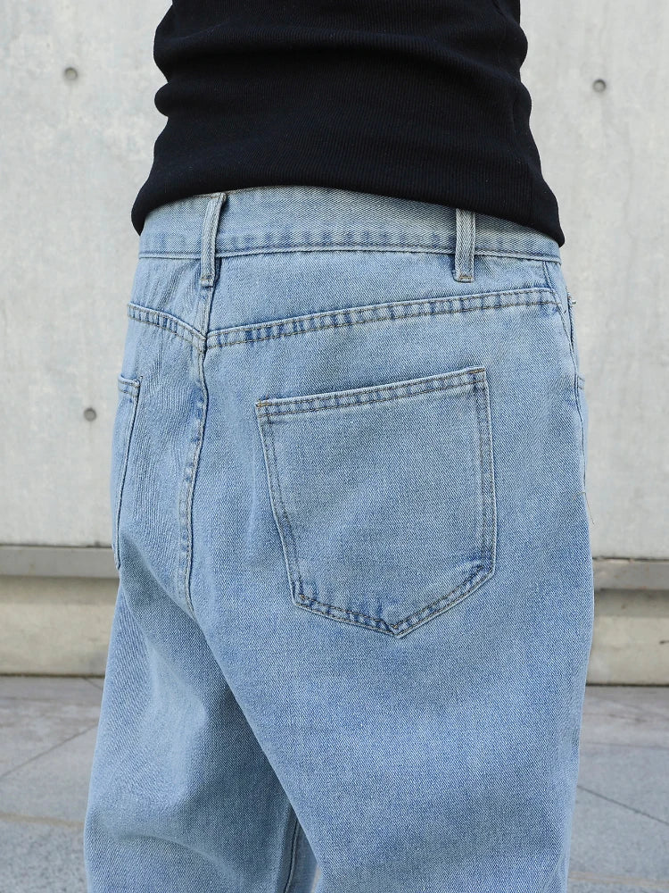 RELAXED WIDE—LEG JEANS