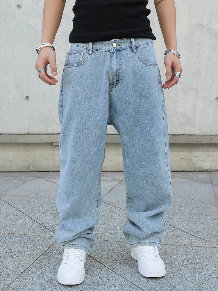 RELAXED WIDE—LEG JEANS