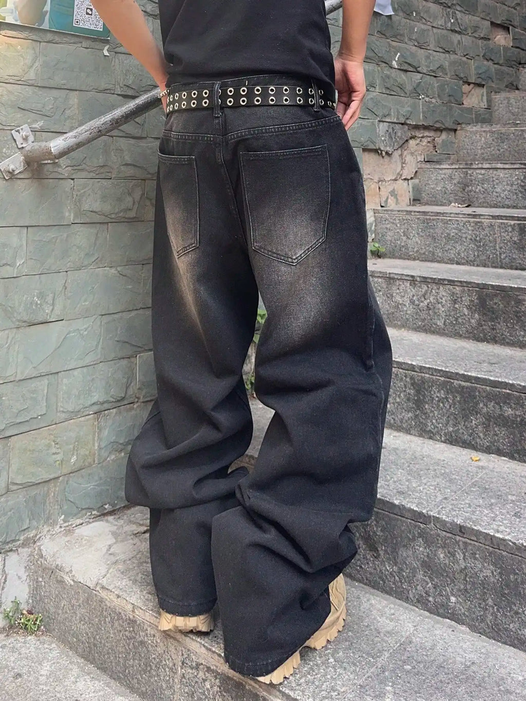 VINTAGE Y2K— BAGGY JEANS